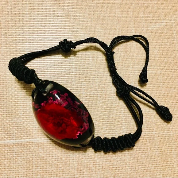 Extendable cord bracelet - Picture 3 of 5